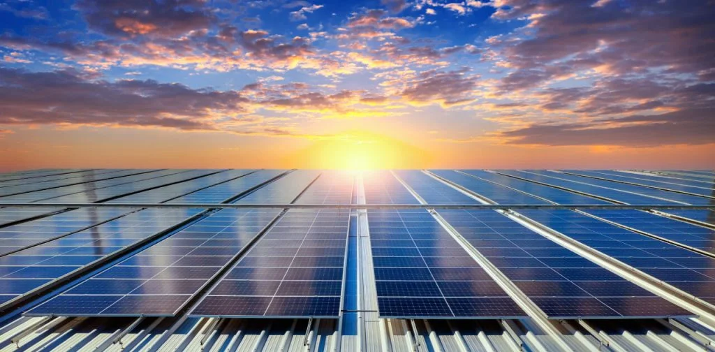 PWM vs MPPT Solar Inverters