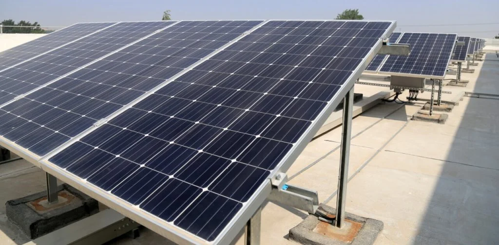 Ground Mounted vs Rooftop Solar